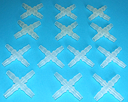 Cross connectors.